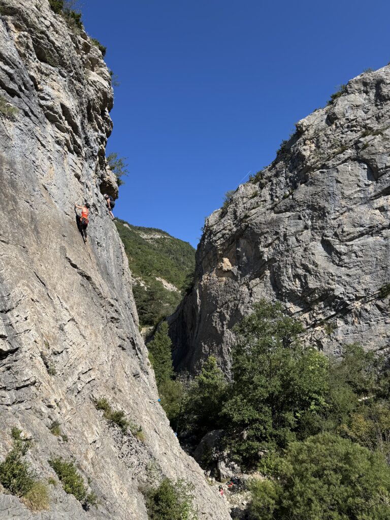 La fin d'une belle dalle à Orpierre - Hautes-Alpes